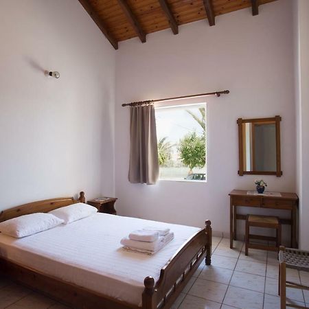 Ambelakia Studios Monemvasia Extérieur photo
