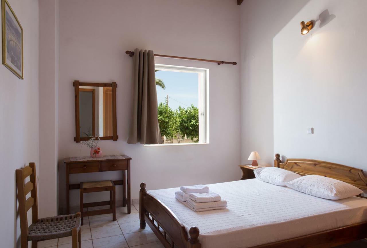 Ambelakia Studios Monemvasia Extérieur photo