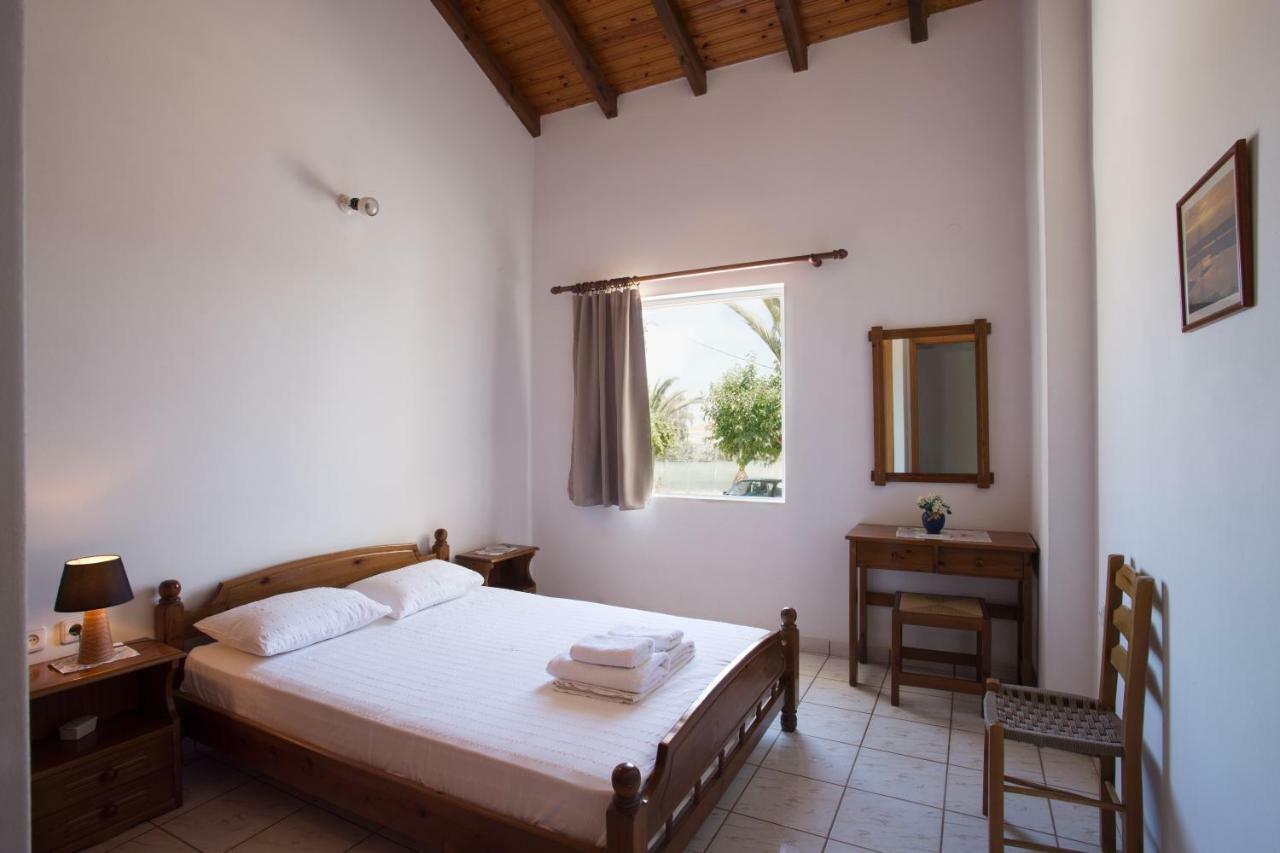 Ambelakia Studios Monemvasia Extérieur photo